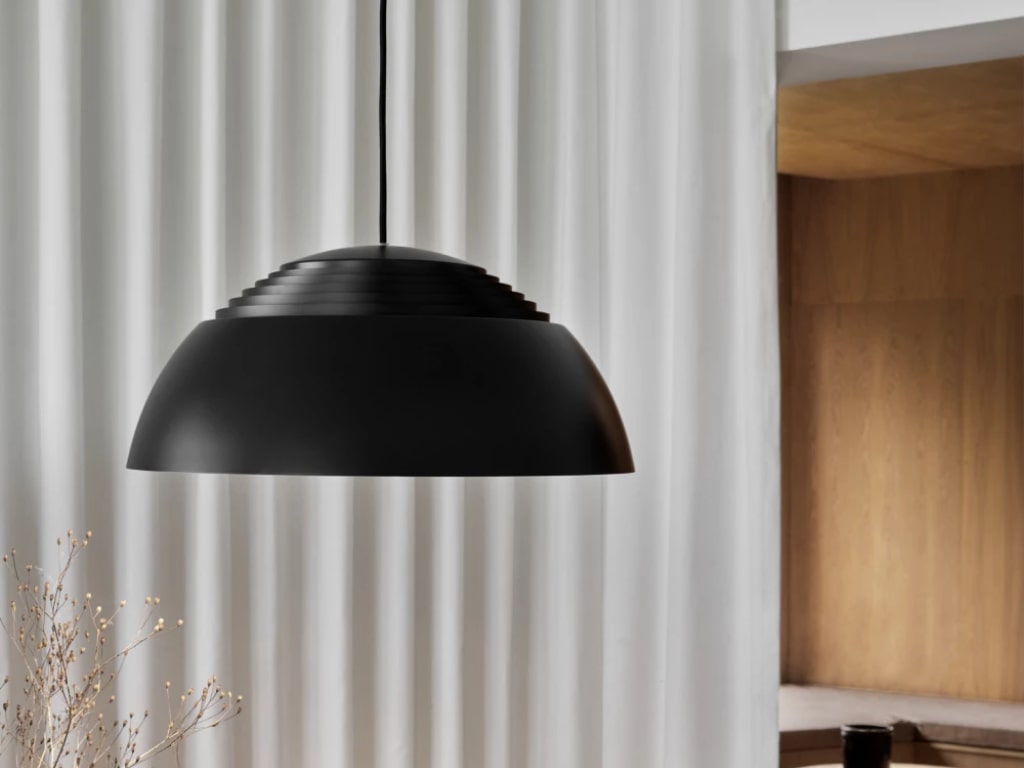 AJ Royal Pendant Lamp