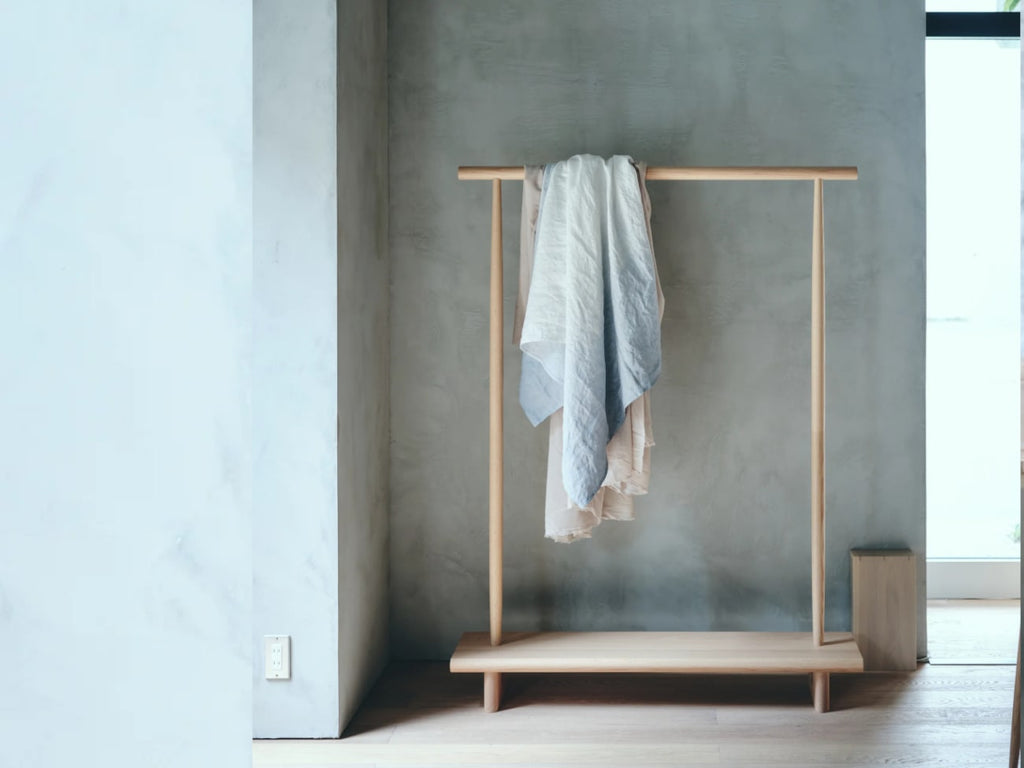 Kata Coat Stand