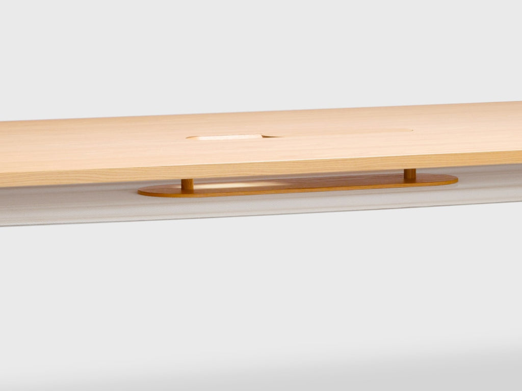 Toami Table