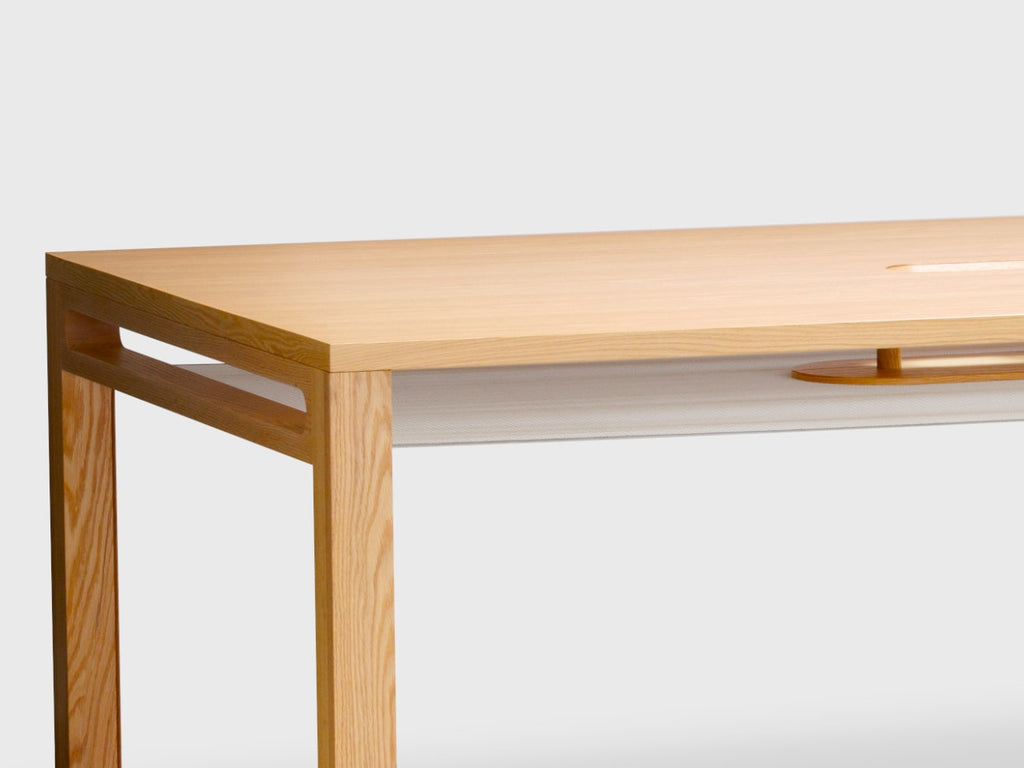 Toami Table