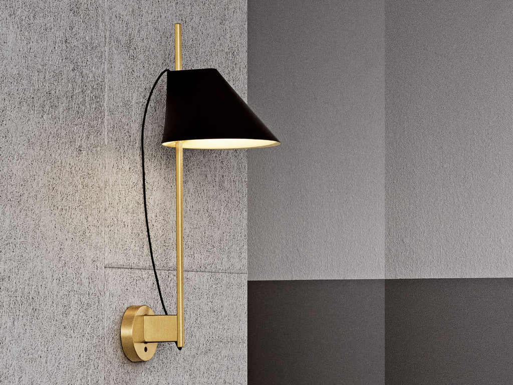 Yuh Wall Lamp